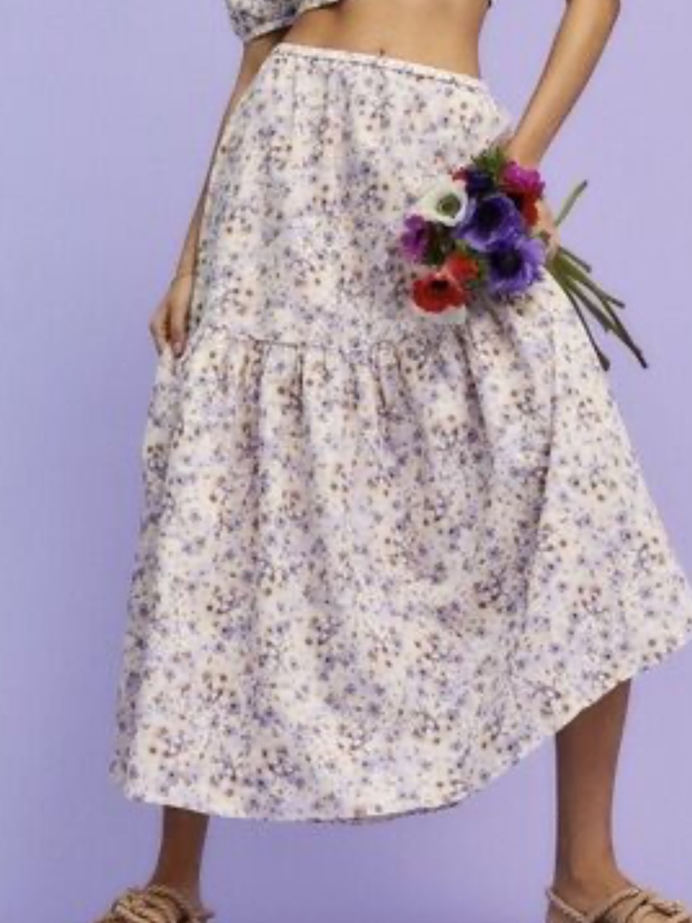 H&M Lavender Floral Tiered Midi Skirt in Cream size XS